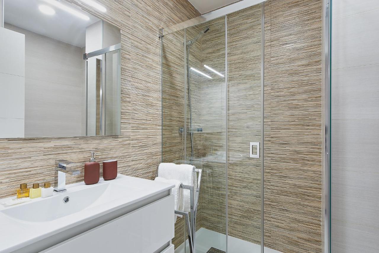 Mareva Apartment Malaga Exterior photo